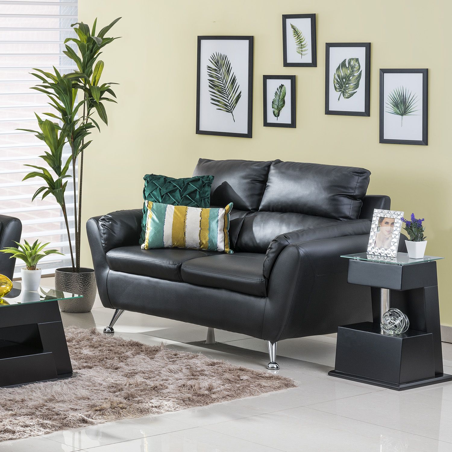 Sofa 3 Puestos Taylor Eurocuero Negro | Muebles Jamar